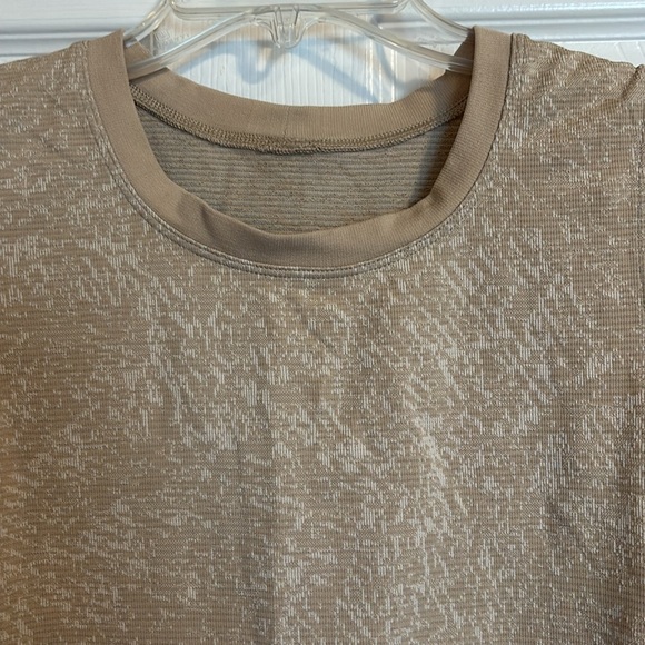 Lululemon Swiftly Breathe women’s tan muscle tank top size 10-12 - Picture 2 of 8